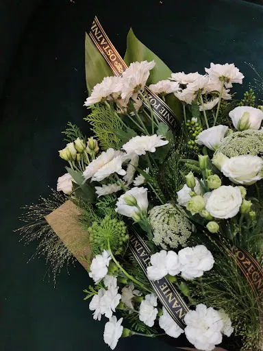 Florystyka pogrzebowa, wieńce, palmy i wiązanki pogrzebowe